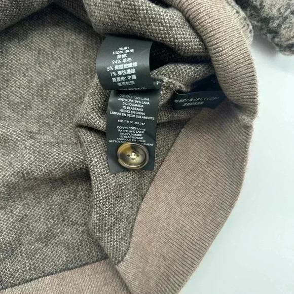 BNWT COACH Cardigan (Unisex) 100 percent wool - Picture 5 of 8